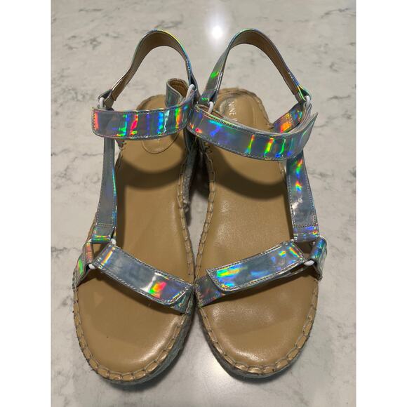 Nine West Women’s Glampin Wedge Espadrille Casual Sandals Size 9.5 Beige Silver - Picture 3 of 9